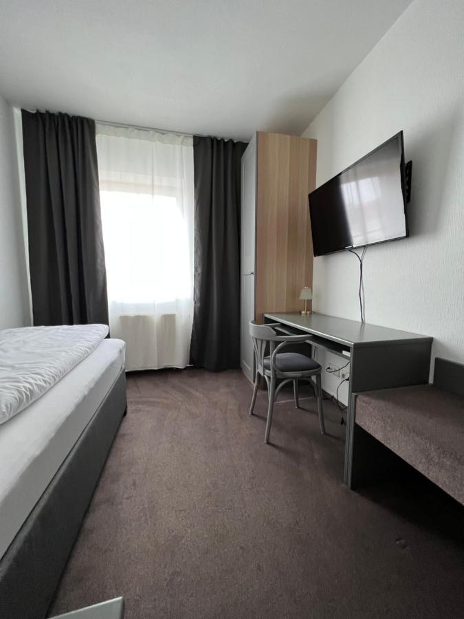 Hotel Abtshof Халберщат Екстериор снимка