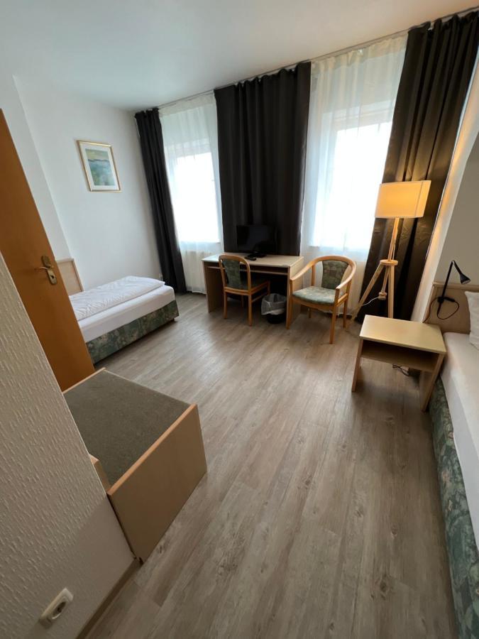 Hotel Abtshof Халберщат Екстериор снимка